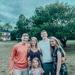 Meet your Posher, Meagen